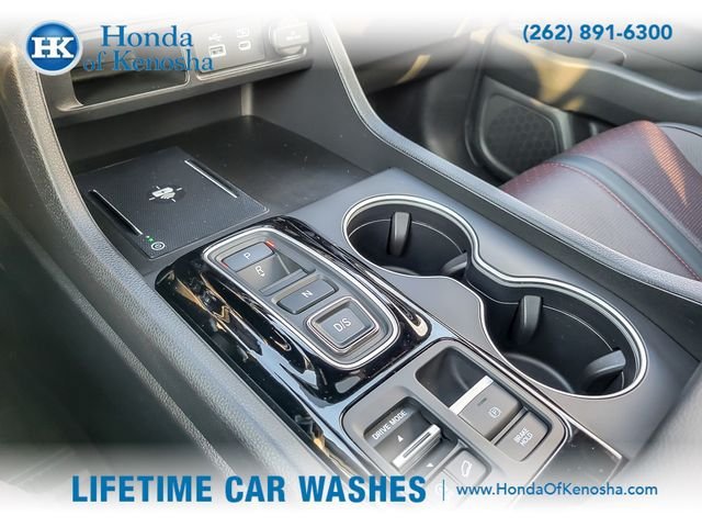 Certified 2025 Honda Pilot Black Edition image 20