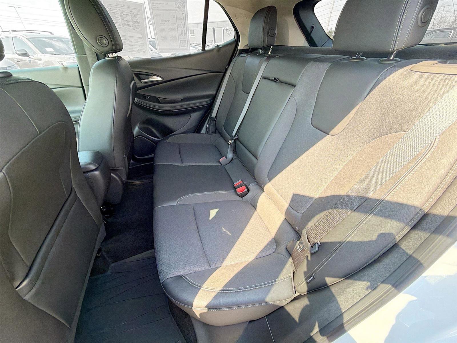 Used 2023 Buick Encore GX Select image 21
