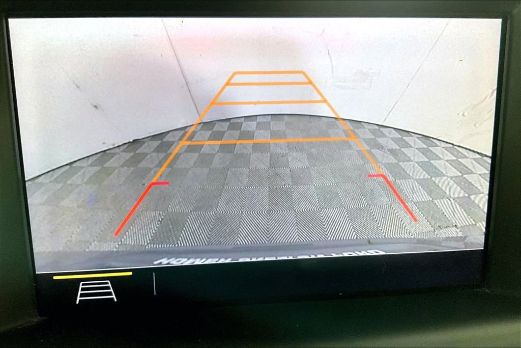 Used 2020 GMC Terrain SLE w/ Driver Convenience Package image 21