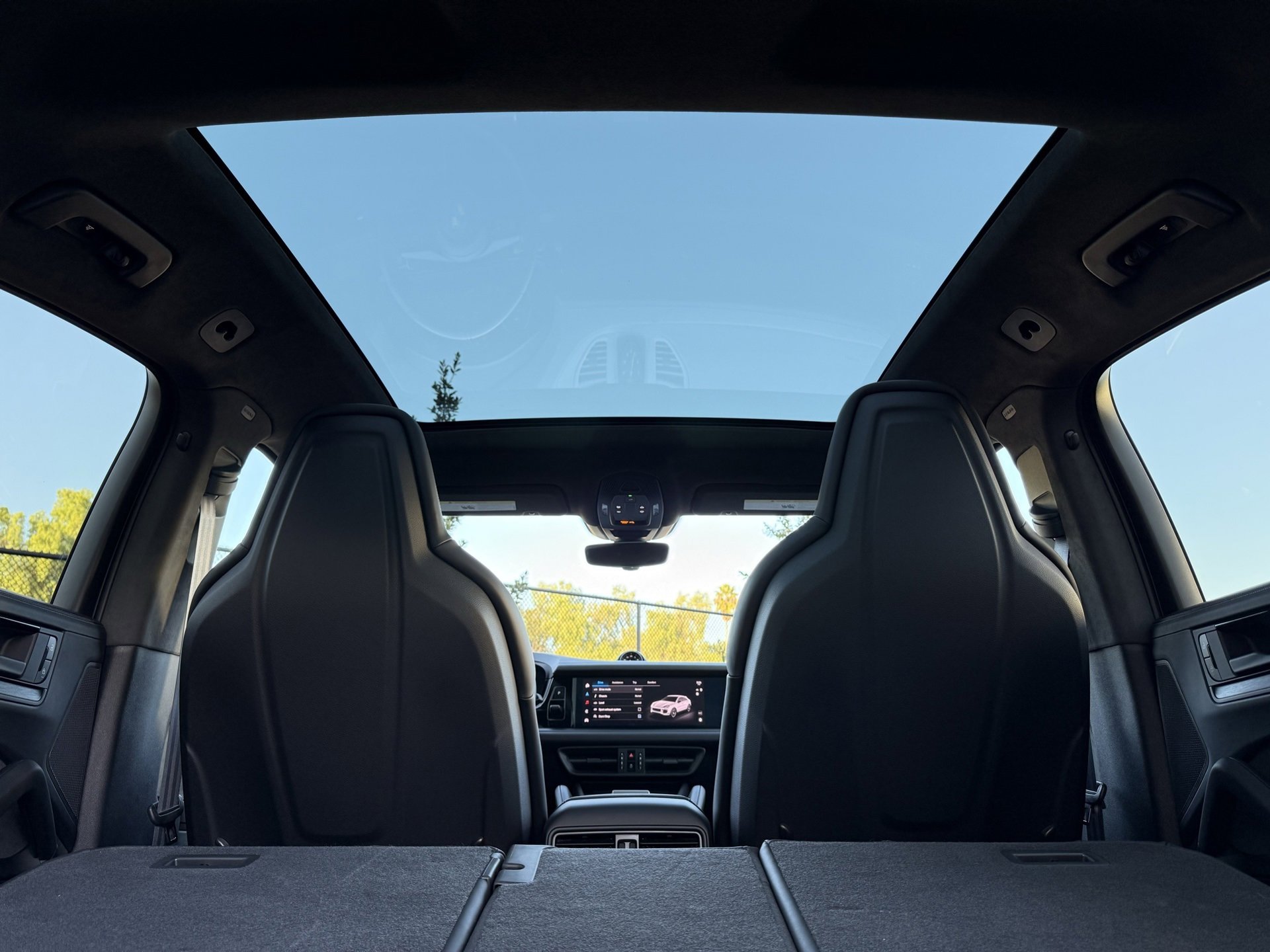 Used 2025 Porsche Cayenne GTS image 36