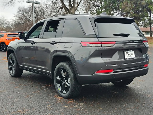 New 2025 Jeep Grand Cherokee 4WD image 8