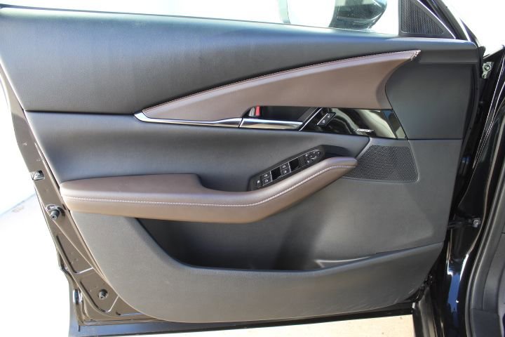 Certified 2025 MAZDA CX-30 AWD 2.5 S w/ Premium Package image 13