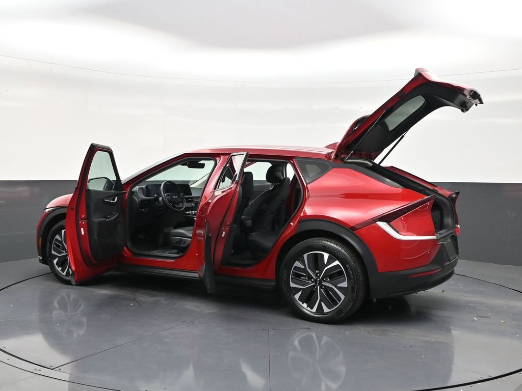 Used 2024 Kia EV6 Light RWD image 32