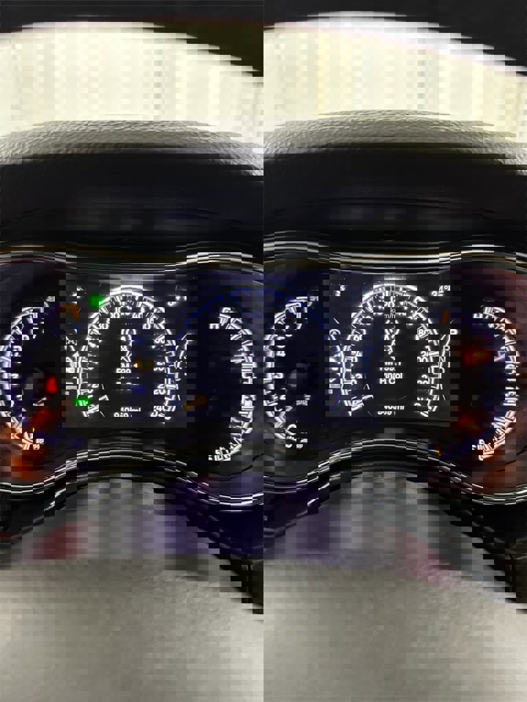 Used 2017 Jeep Grand Cherokee Limited w/ Luxury Group II image 21