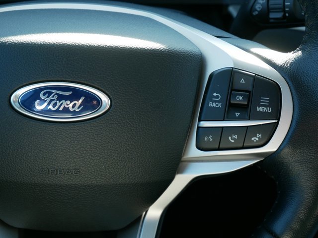 Certified 2022 Ford Explorer XLT w/ Equipment Group 202A image 19