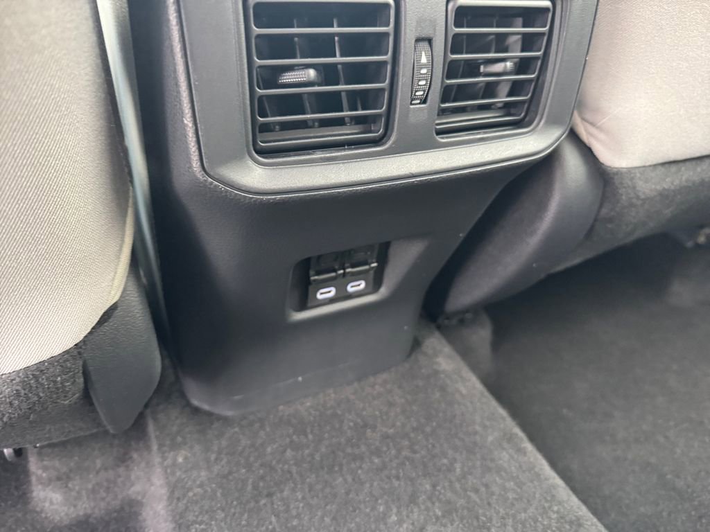 Used 2024 Toyota RAV4 XLE w/ Convenience Package image 19