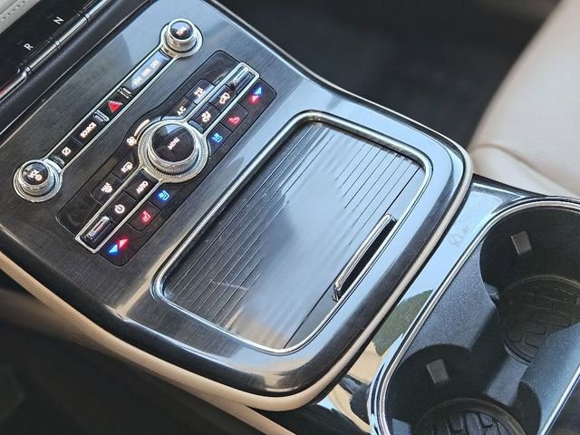 Used 2021 Lincoln Nautilus Reserve image 27