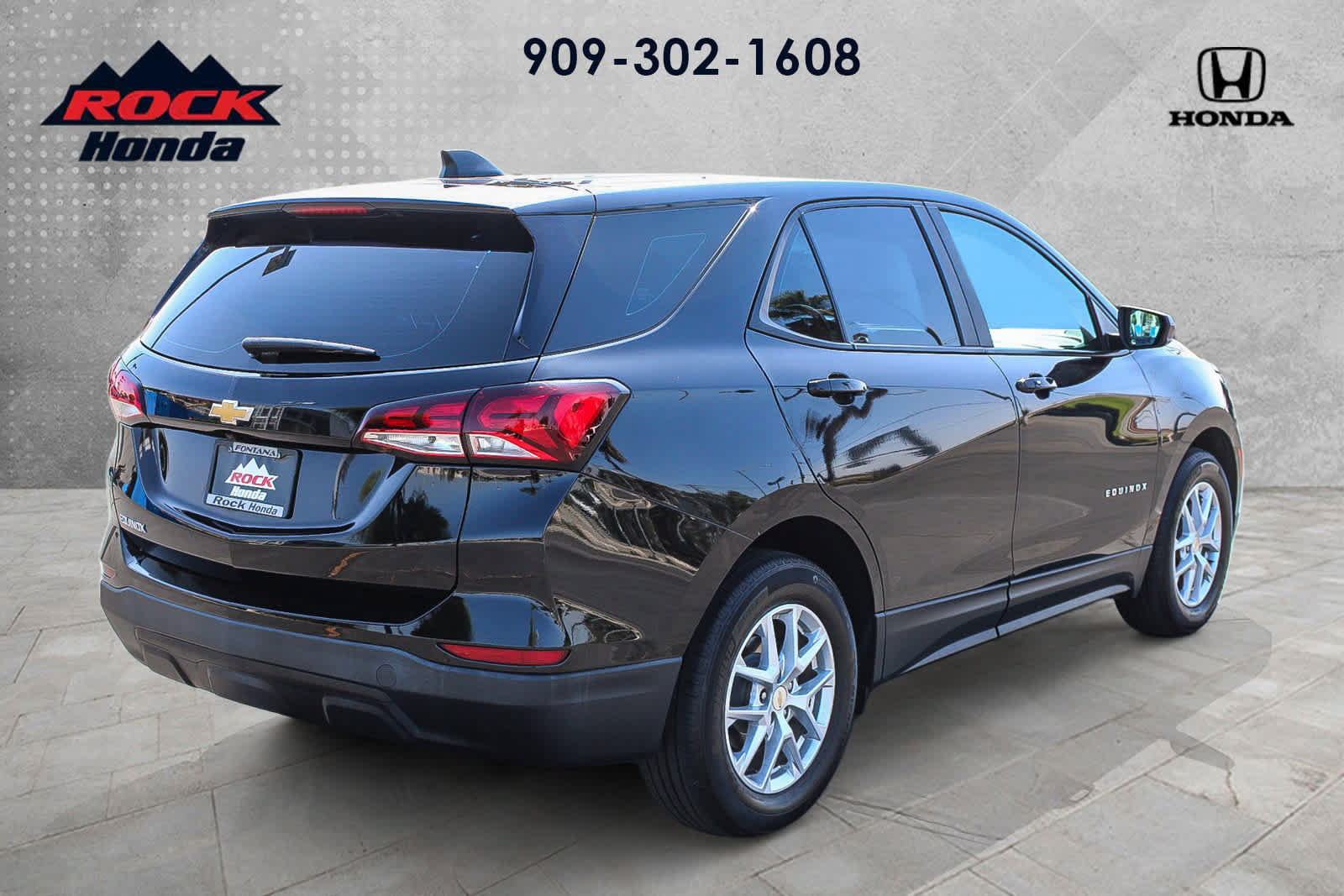 Used 2023 Chevrolet Equinox LS FWD image 4