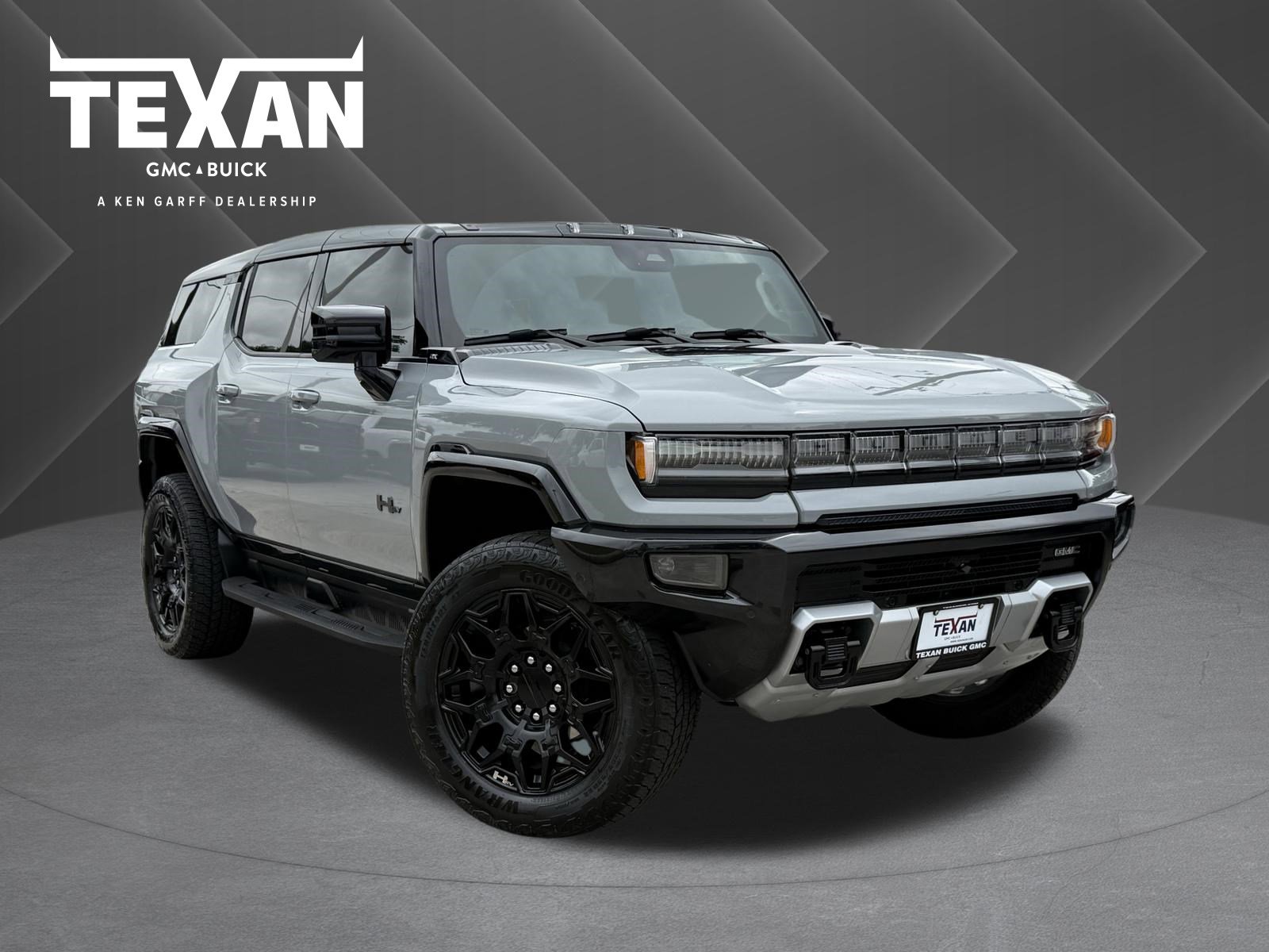 Used 2026 GMC Hummer EV SUV w/ LPO, Dark Essentials Package AWD/4WD 360° Tour