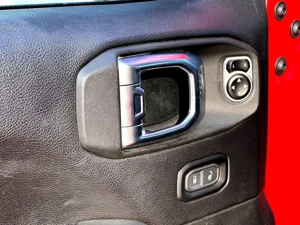 Used 2020 Jeep Gladiator Rubicon image 9