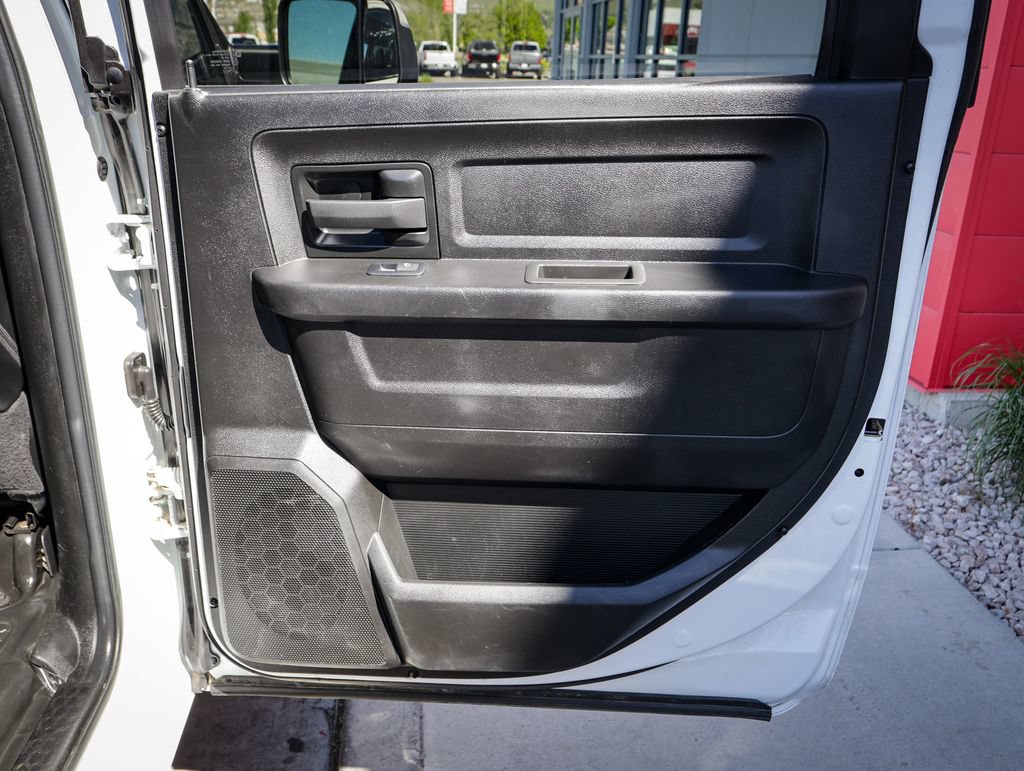 Used 2022 RAM 2500 Tradesman w/ Chrome Appearance Group AWD/4WD image 29