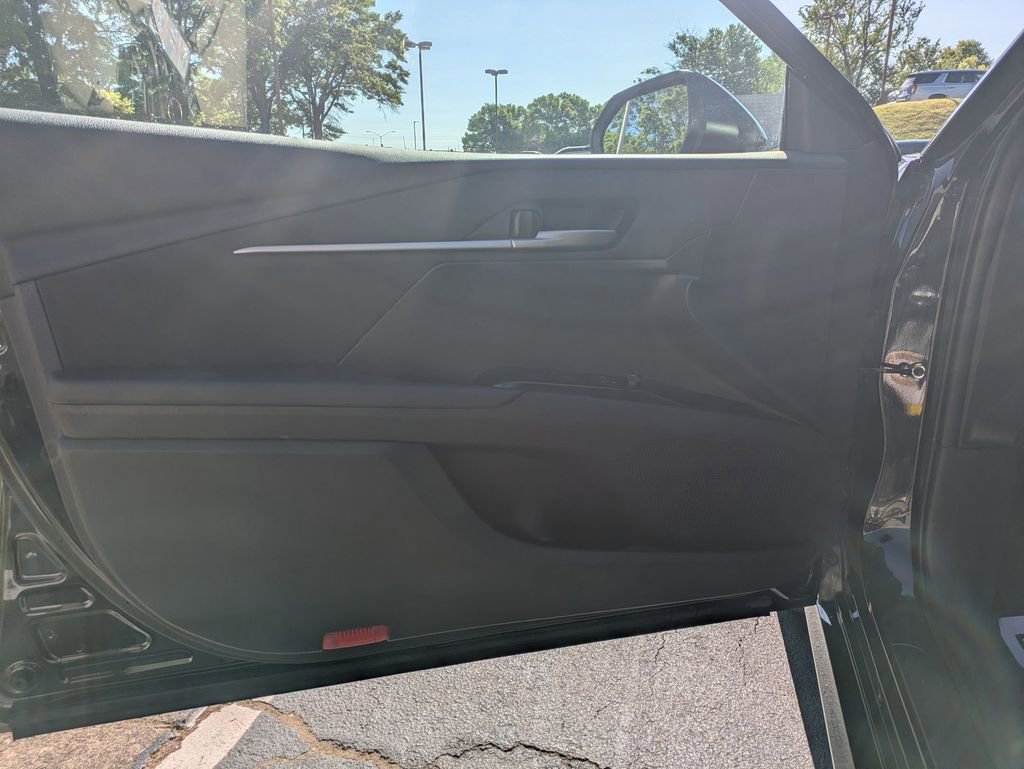 Used 2025 Toyota Camry LE FWD image 13