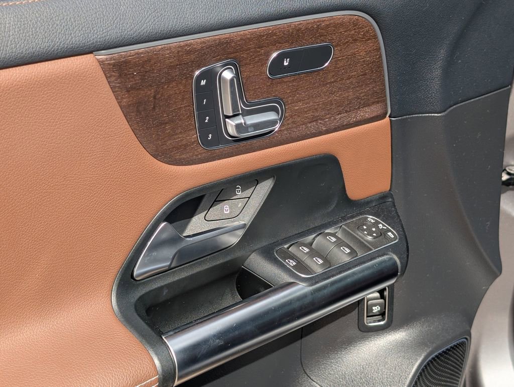 Certified 2021 Mercedes-Benz GLA 250 4MATIC image 21