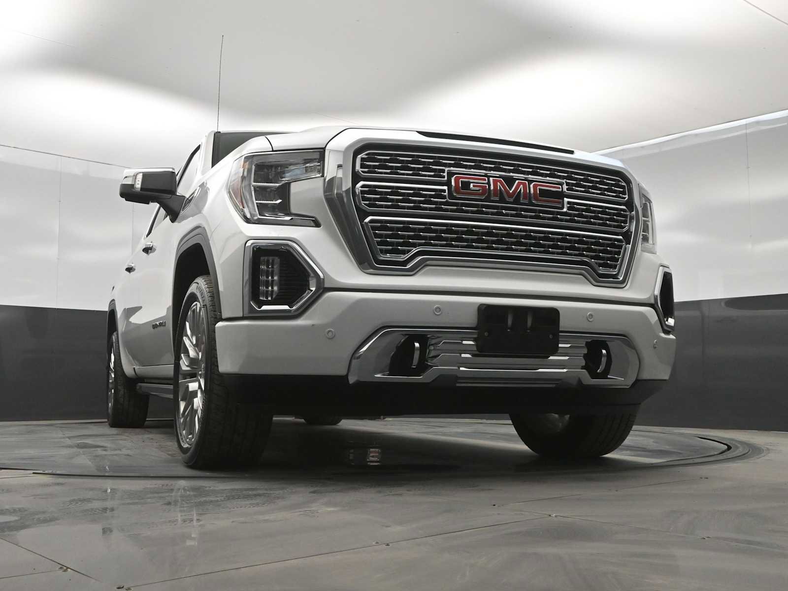 Used 2021 GMC Sierra 1500 Denali w/ Denali Premium Package AWD/4WD image 31