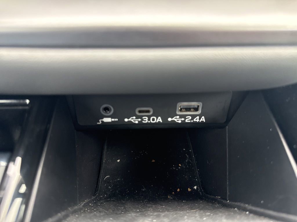 Certified 2025 Subaru Outback Premium image 10