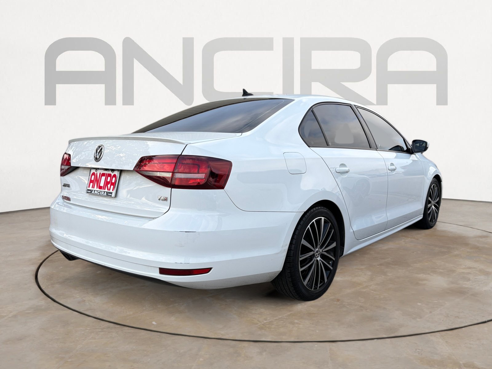 Used 2016 Volkswagen Jetta Sport image 11