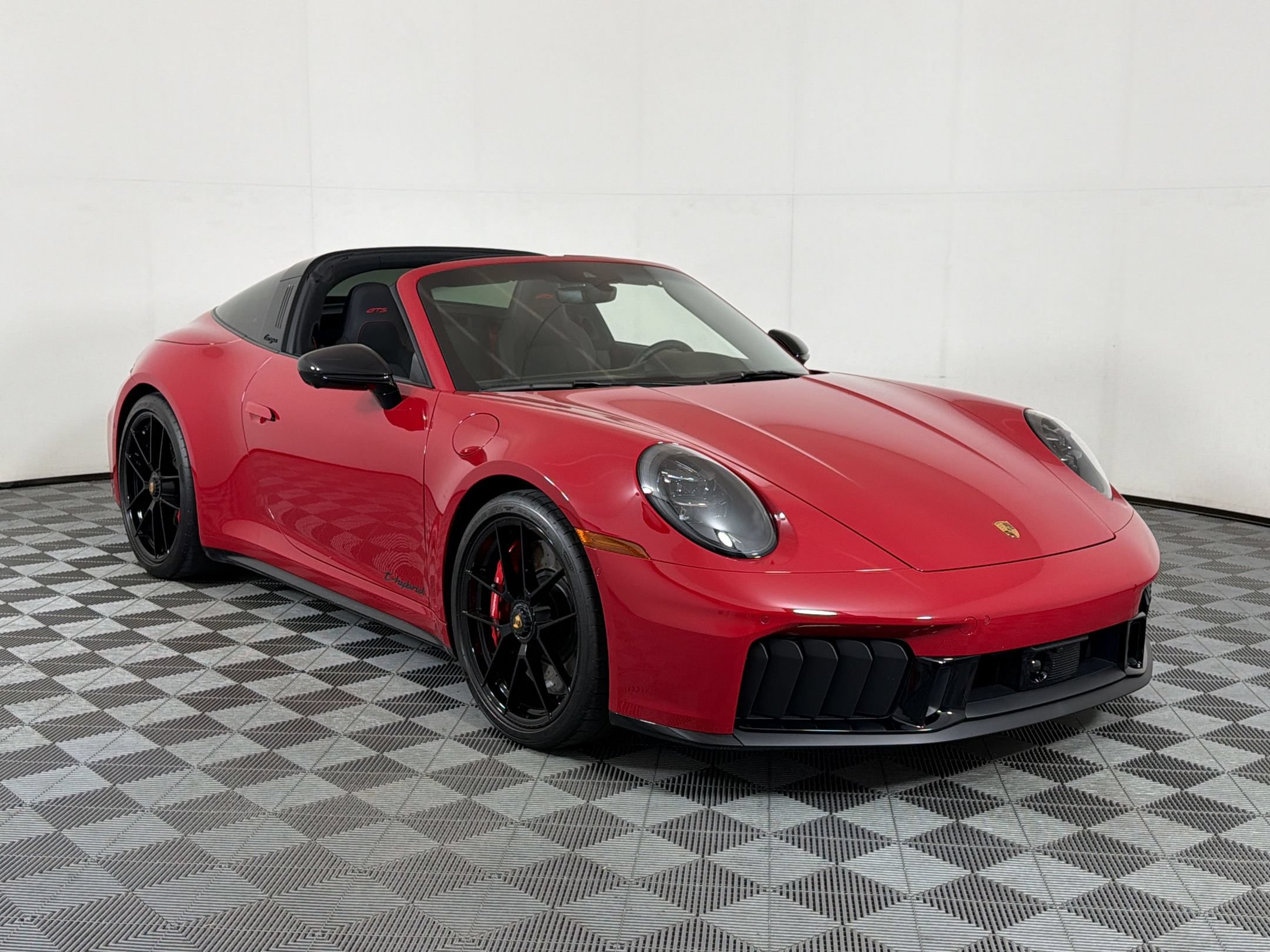 Certified 2025 Porsche 911 Targa 4 GTS AWD/4WD image 8