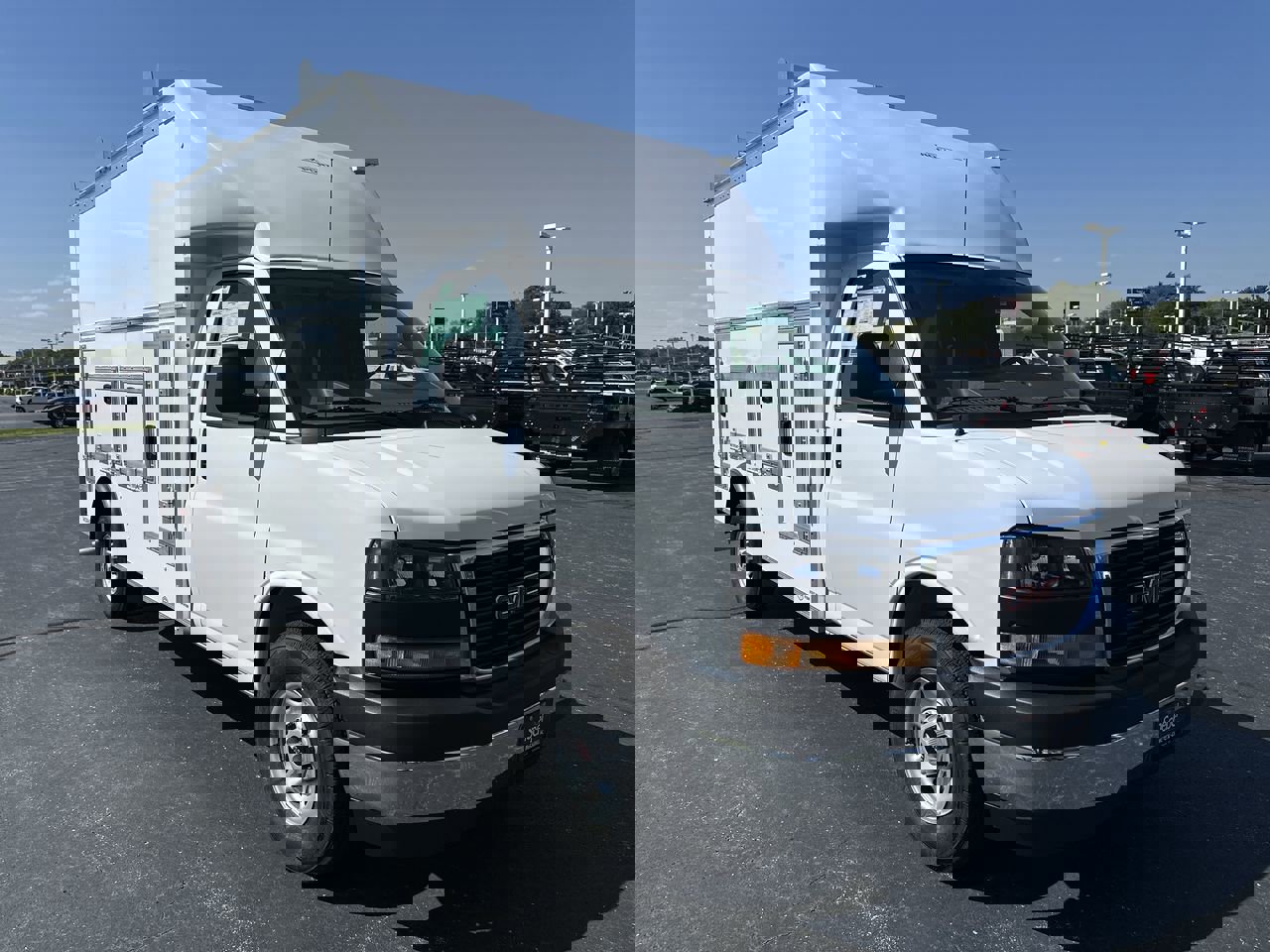 New 2025 GMC Savana 3500 w/ Power Convenience Package