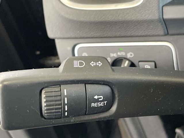 Used 2018 Volvo S60 T5 Dynamic w/ Protection Package image 31