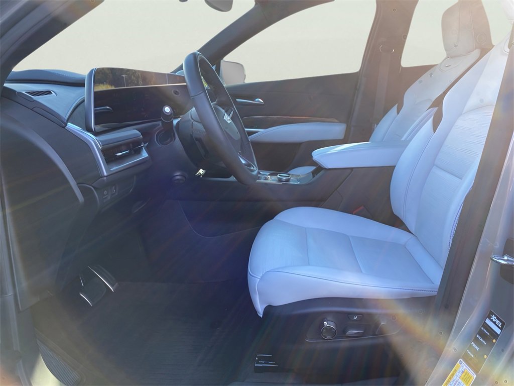 Certified 2024 Cadillac XT4 Sport image 15