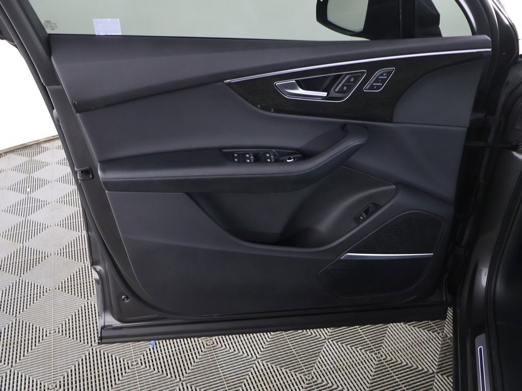 Used 2022 Audi Q7 3.0T Premium Plus w/ Premium Plus Package image 27