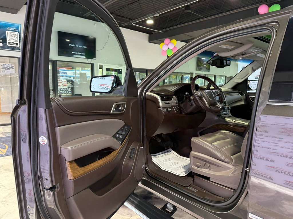 Used 2019 GMC Yukon Denali w/ Open Road Package RWD image 24