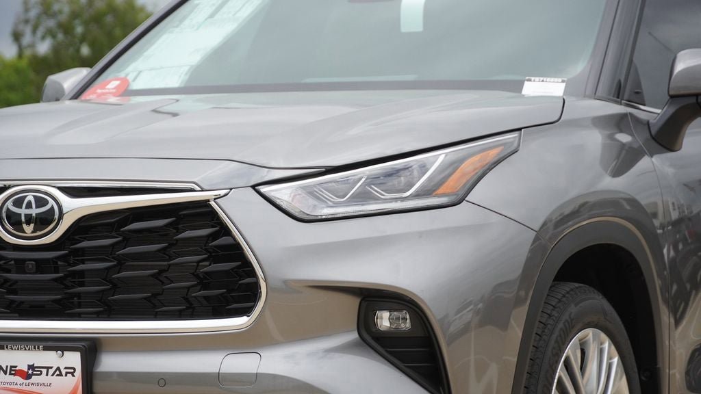 New 2026 Toyota Highlander Platinum AWD/4WD image 5