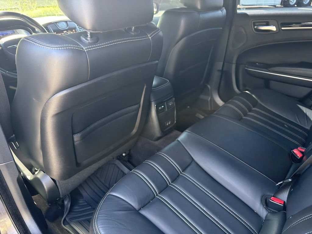 Used 2017 Chrysler 300 S RWD image 16