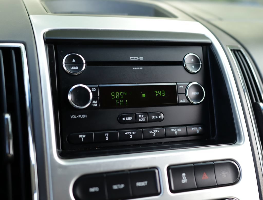 Used 2009 Ford Edge Limited FWD image 12