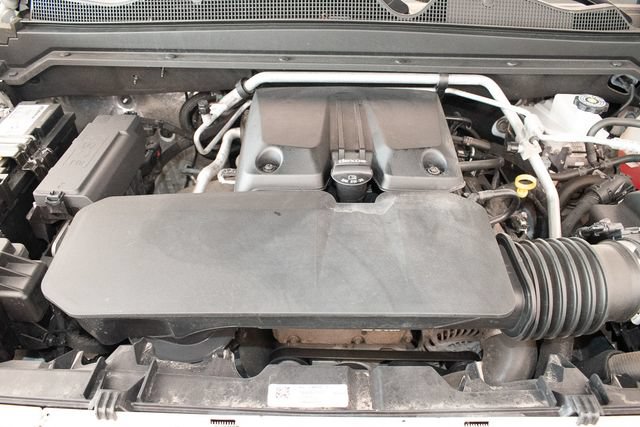 Used 2023 GMC Canyon AT4 AWD/4WD image 3
