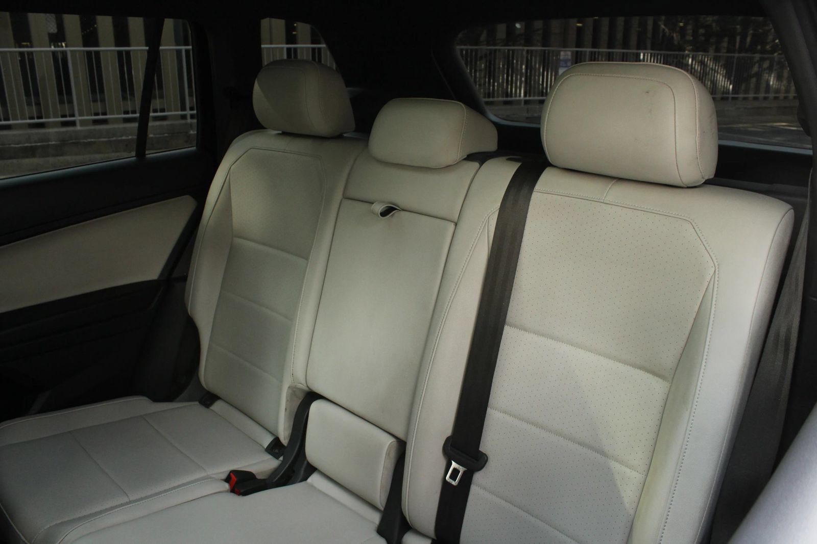 Used 2021 Volkswagen Tiguan SE R-Line AWD/4WD image 18