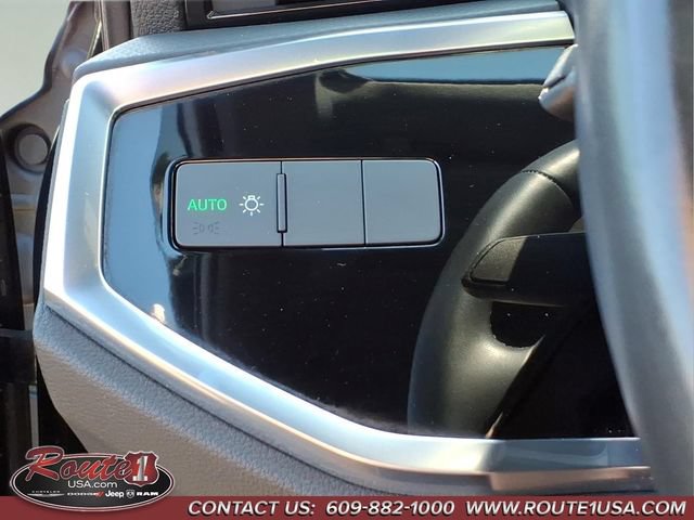 Used 2021 Audi Q3 2.0T Premium w/ Convenience Package AWD/4WD image 21