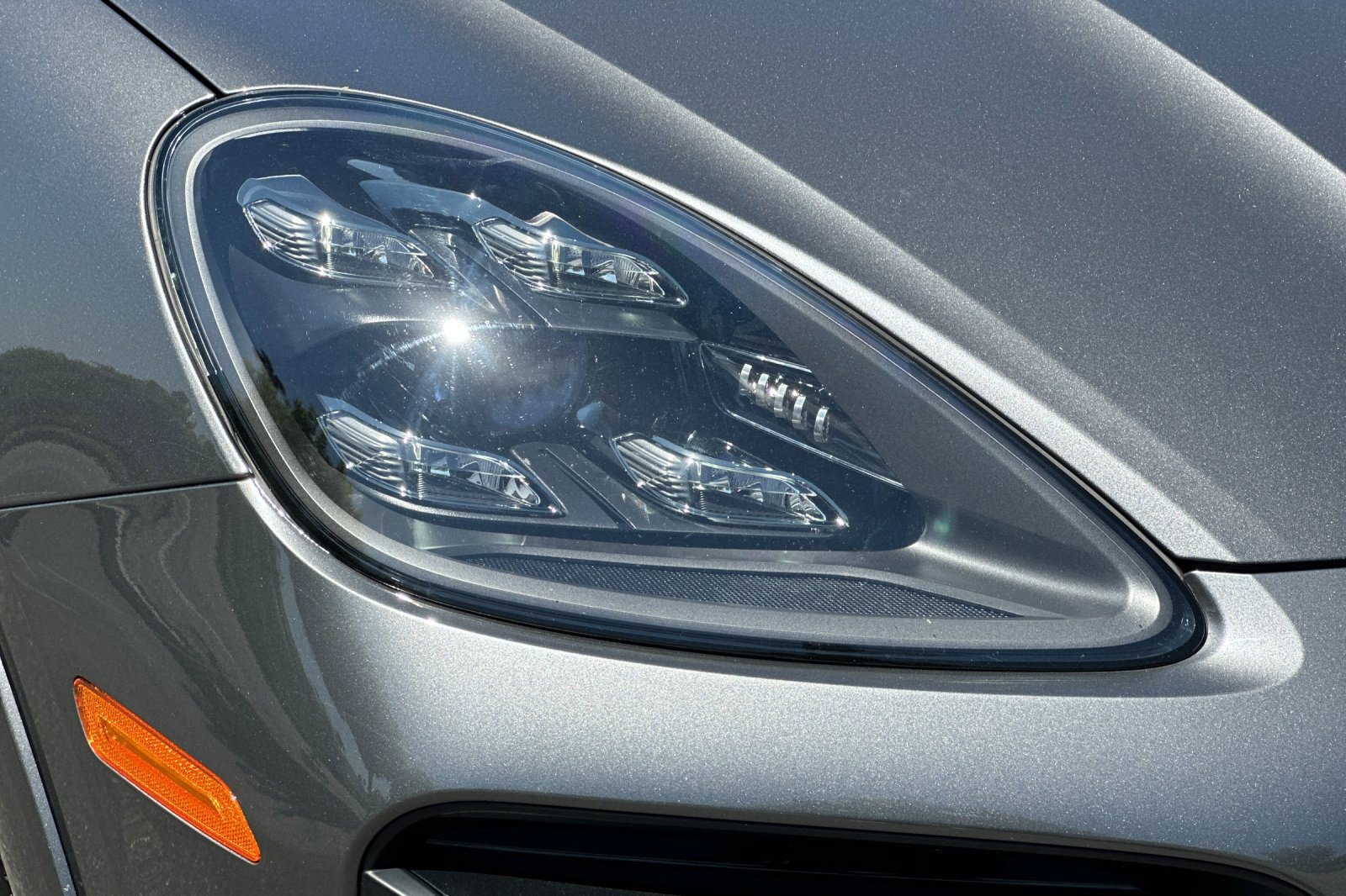Used 2019 Porsche Cayenne Turbo AWD/4WD image 12