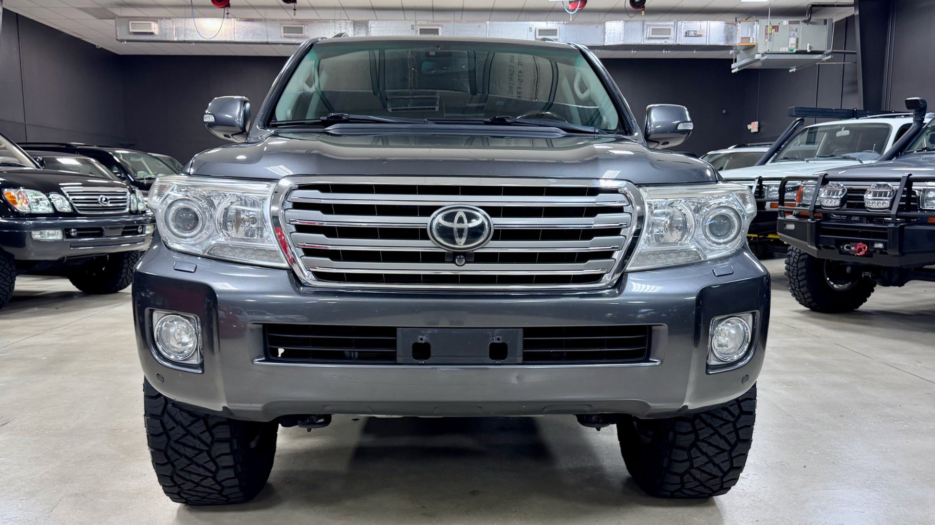 Used 2014 Toyota Land Cruiser AWD/4WD image 20