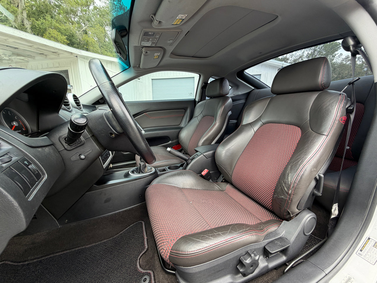 Used 2006 Hyundai Tiburon GT image 11