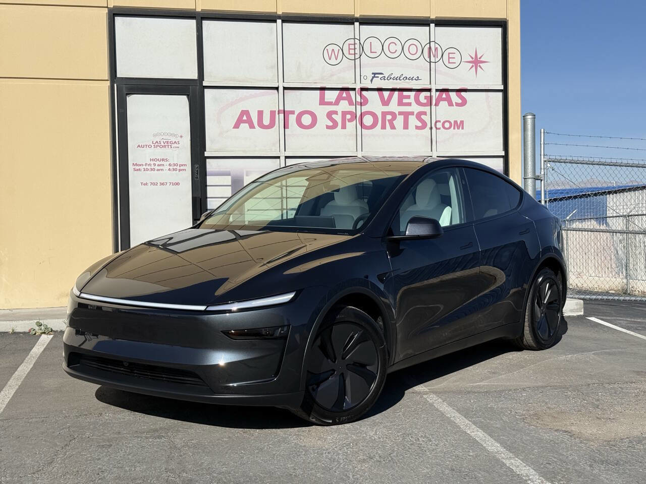 Used 2026 Tesla Model Y Long Range image 4