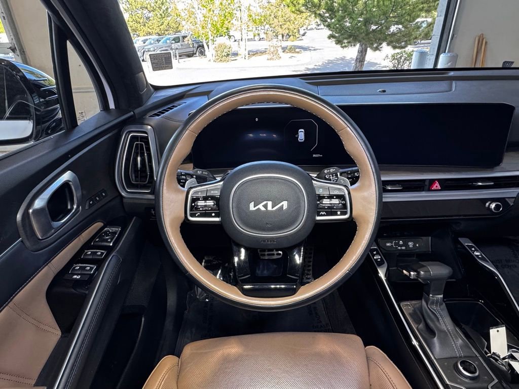 Used 2024 Kia Sorento SX Prestige w/ Olive Brown Leather Package AWD/4WD image 17