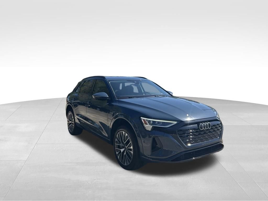 Used 2024 Audi Q8 e-tron Premium Plus w/ Premium Plus Package AWD/4WD image 7