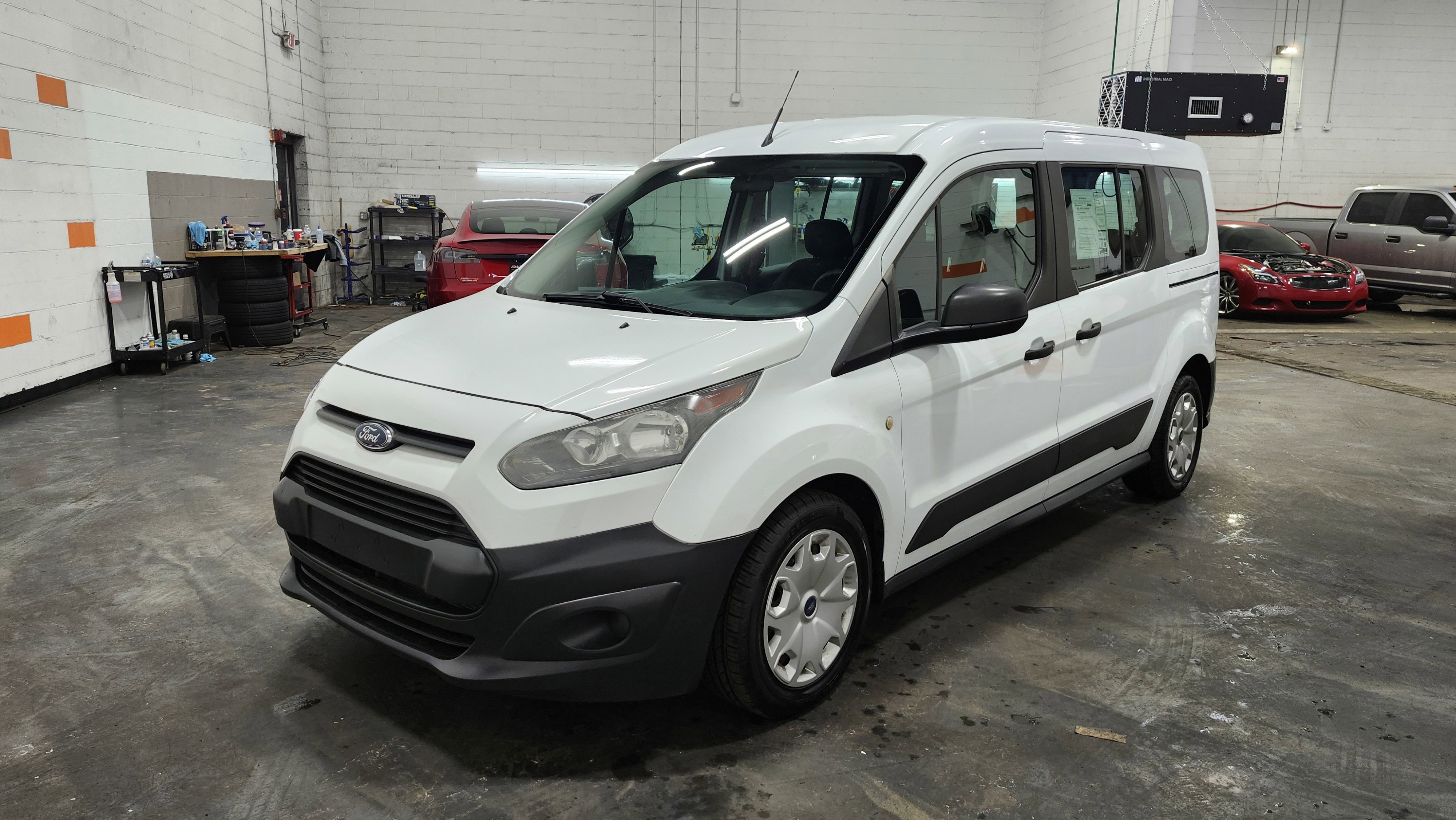 Used 2017 Ford Transit Connect XL image 10