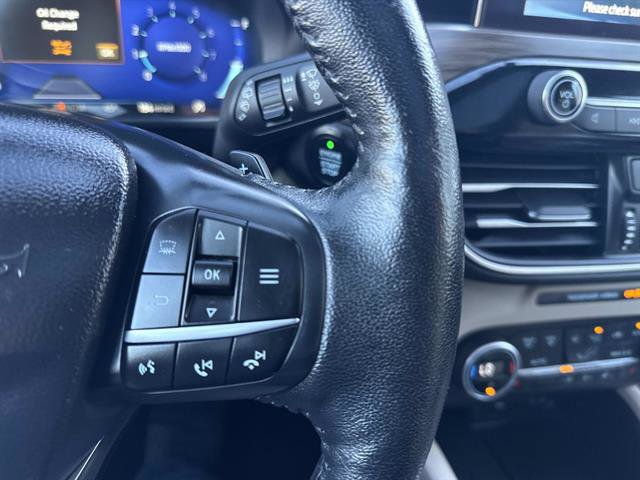 Certified 2020 Ford Escape Titanium image 31