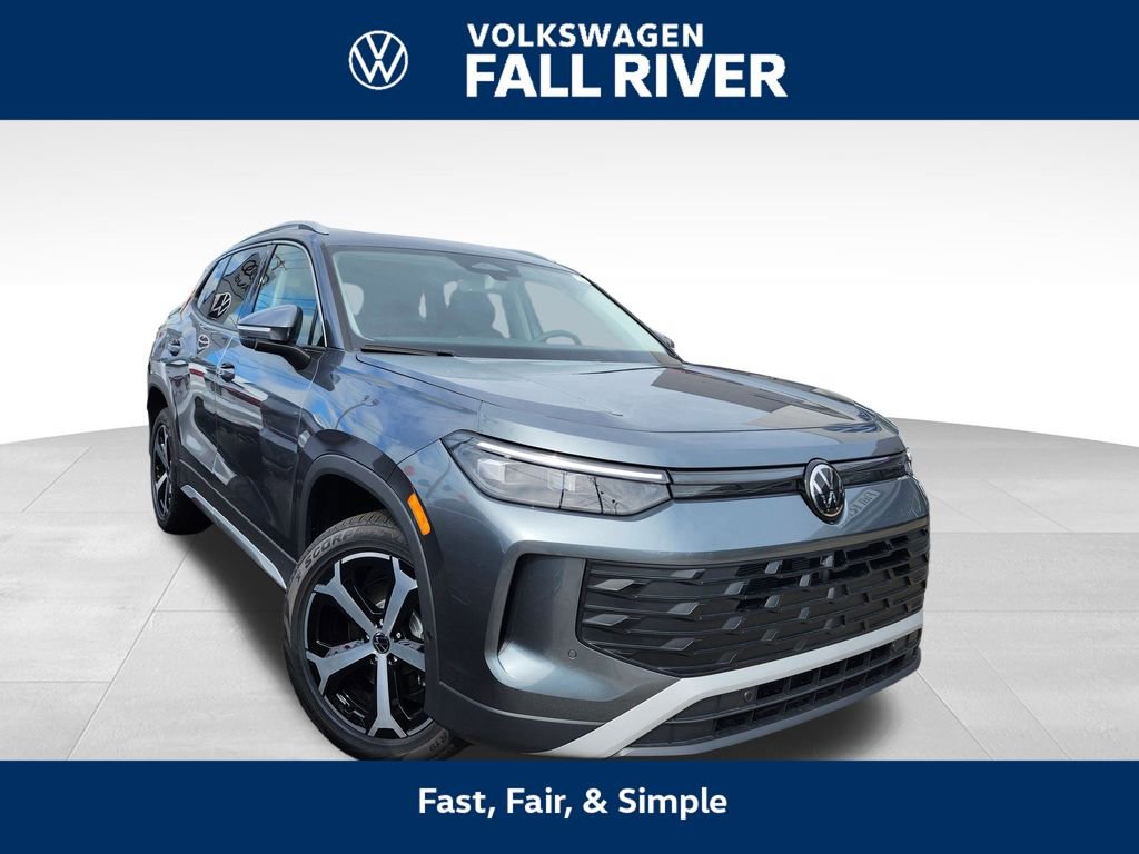 New 2025 Volkswagen Tiguan SE