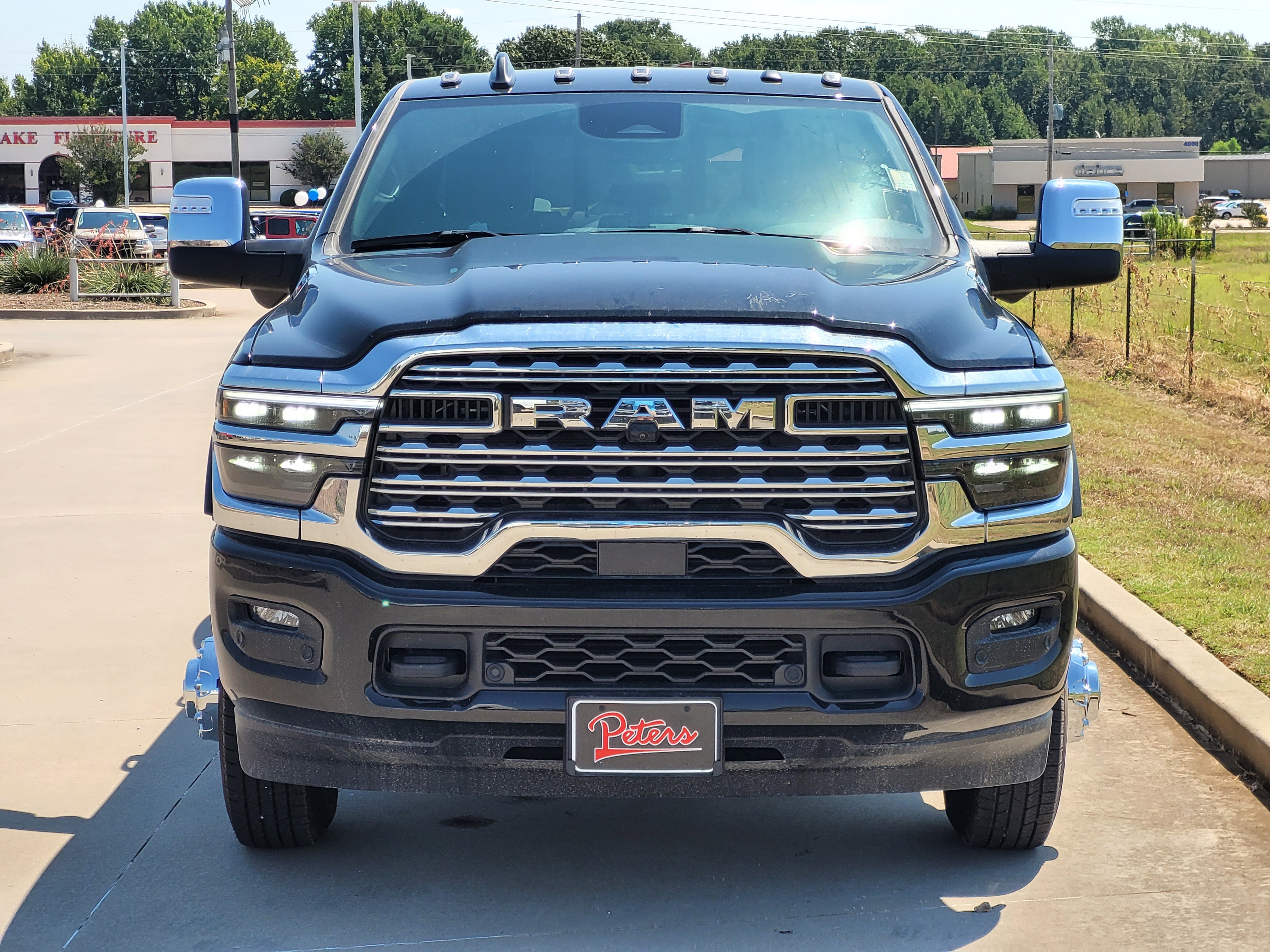 New 2025 RAM 3500 Limited AWD/4WD image 2