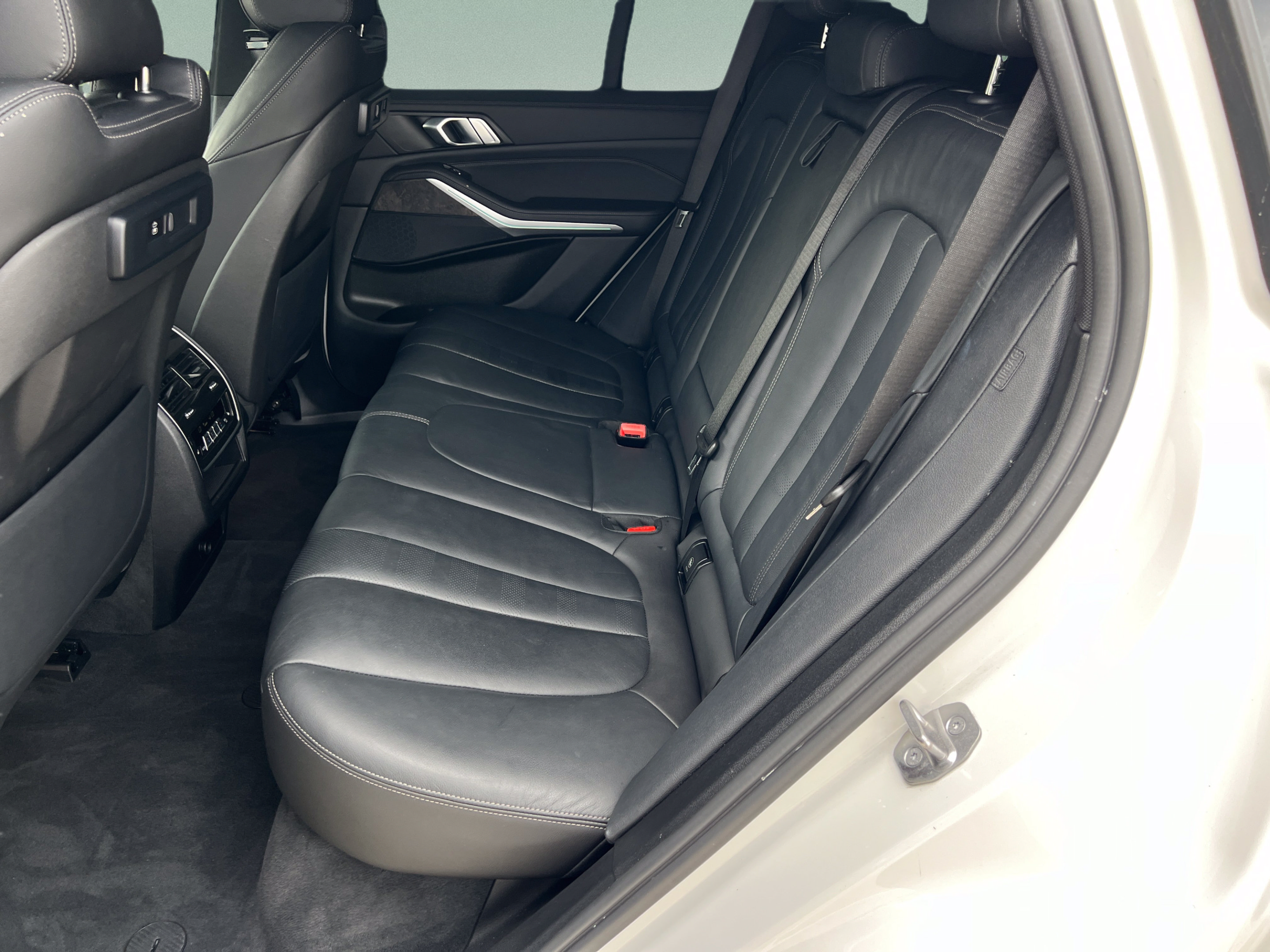 Used 2022 BMW X5 xDrive45e w/ M Sport Package AWD/4WD image 27