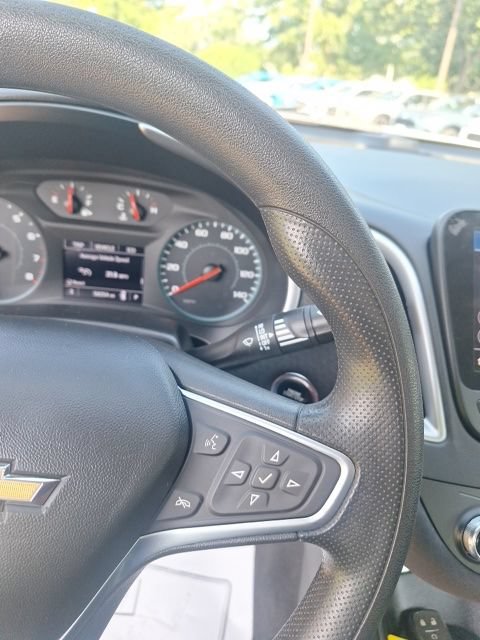 Used 2022 Chevrolet Malibu LT FWD image 13