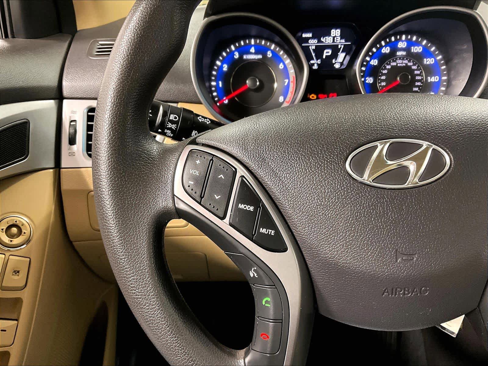 Used 2013 Hyundai Elantra GLS w/ Preferred Pkg FWD image 22