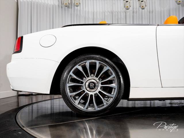 Used 2021 Rolls-Royce Dawn RWD image 16