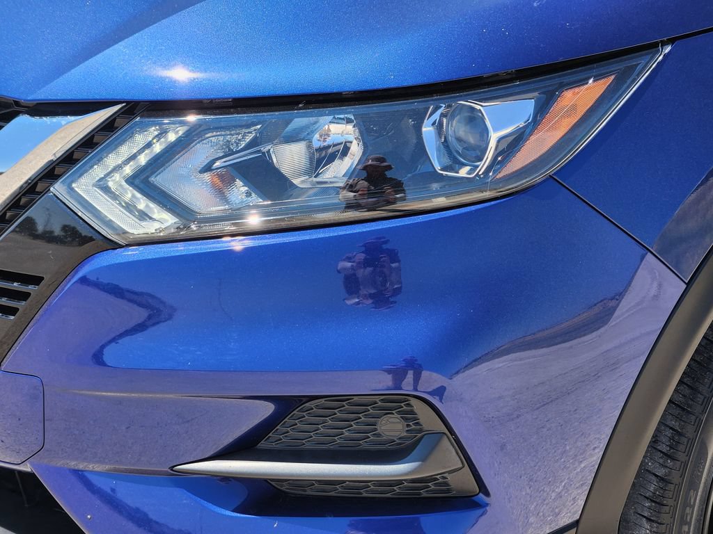 Used 2022 Nissan Rogue Sport S FWD image 9
