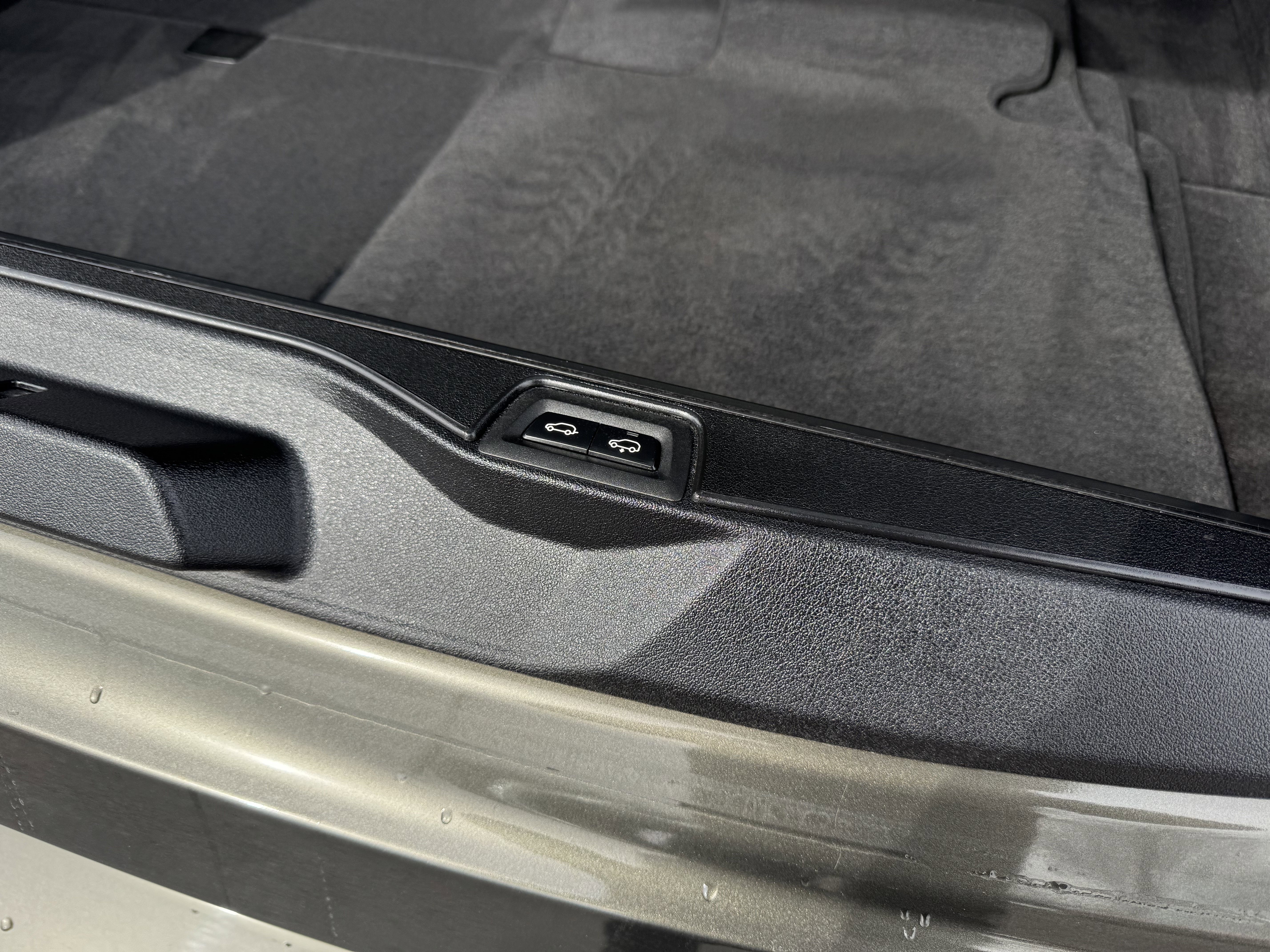 Used 2023 BMW X5 xDrive45e w/ Executive Package image 21