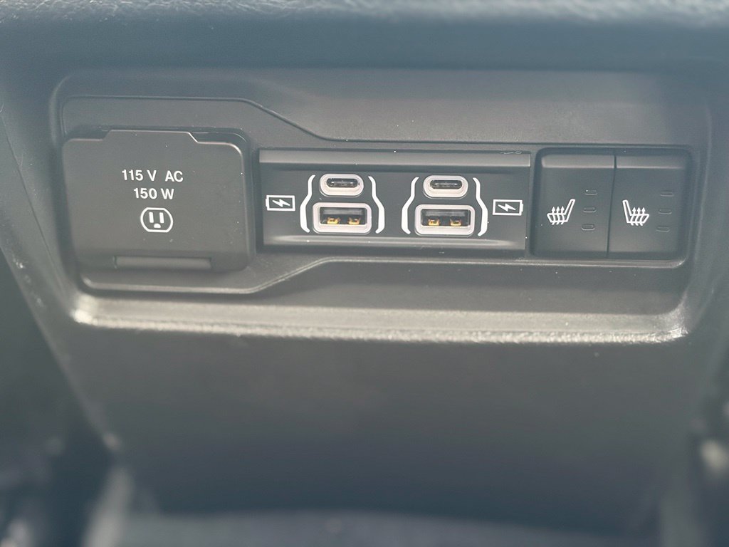 Certified 2025 Jeep Grand Cherokee Limited AWD/4WD image 15