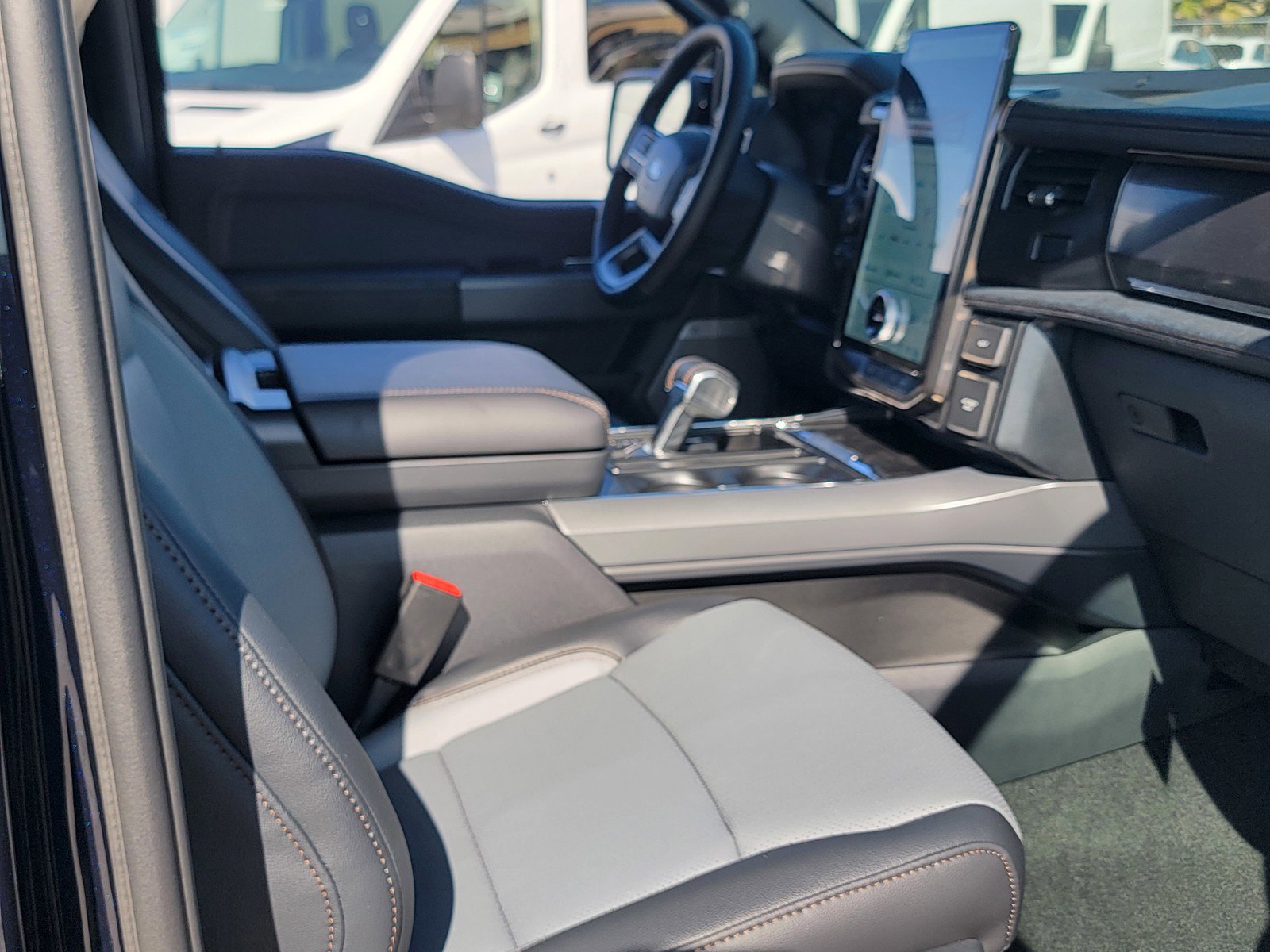 New 2025 Ford F150 Lightning Lariat image 15